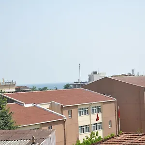 3* Otel Huxley And Aparts Old